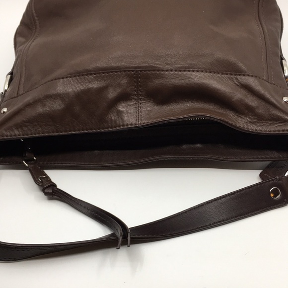 Coach Hobo Zoe F14707 Brown Leather Shoulder Bag with silver tone hardware - Picture 10 of 17